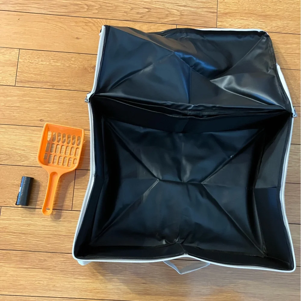 BROWN Portable Travel Litter Box for Cats with Pooper Scooper, Liners. NEW